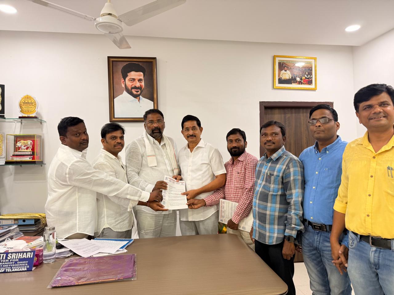 రెగ్యులరైజ్డ్ అధ్యాపకుల సమస్యల పరిష్కారానికి కృషి చేయాలి
