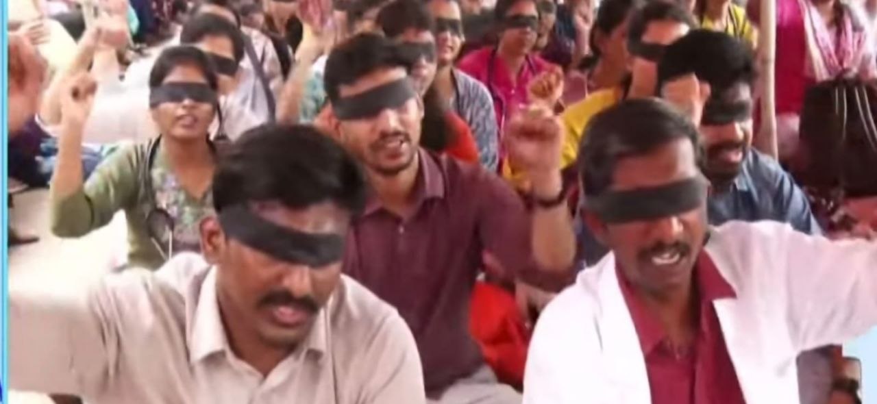 ఆంధ్రప్రదేశ్లో జూనియర్ వైద్యుల సమ్మె ఉధృతం