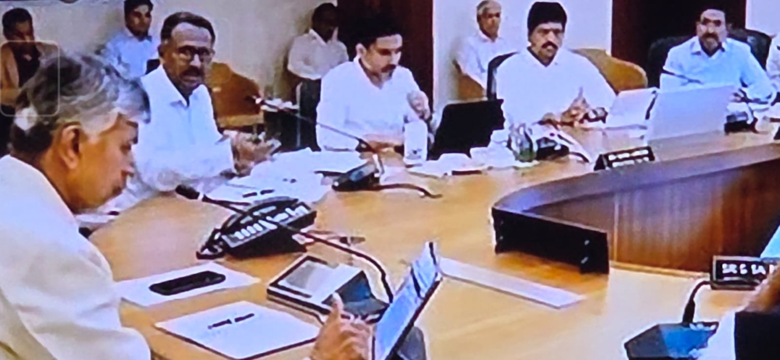 ఏపీ మంత్రివర్గ సమావేశంలో బీసీ రిజర్వేషన్లపై కీలక చర్చ