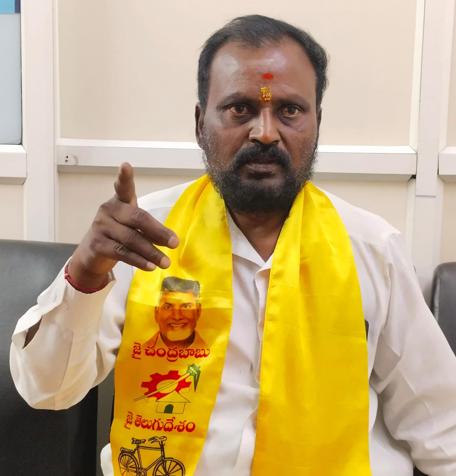 పెన్షన్ల దరఖాస్తుల గడువు 30రోజుల పాటు పొడిగించాలి : - టీడీపీ జాతీయ ప్రచార కార్యదర్శి జె. దశరథ్