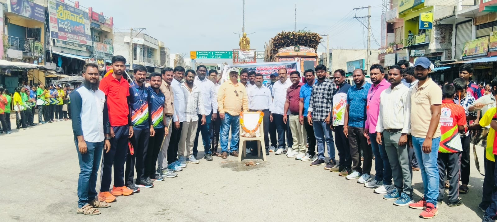 క్రీడా స్ఫూర్తితో హాలియాలో ఘనంగా క్రీడా దినోత్సవం