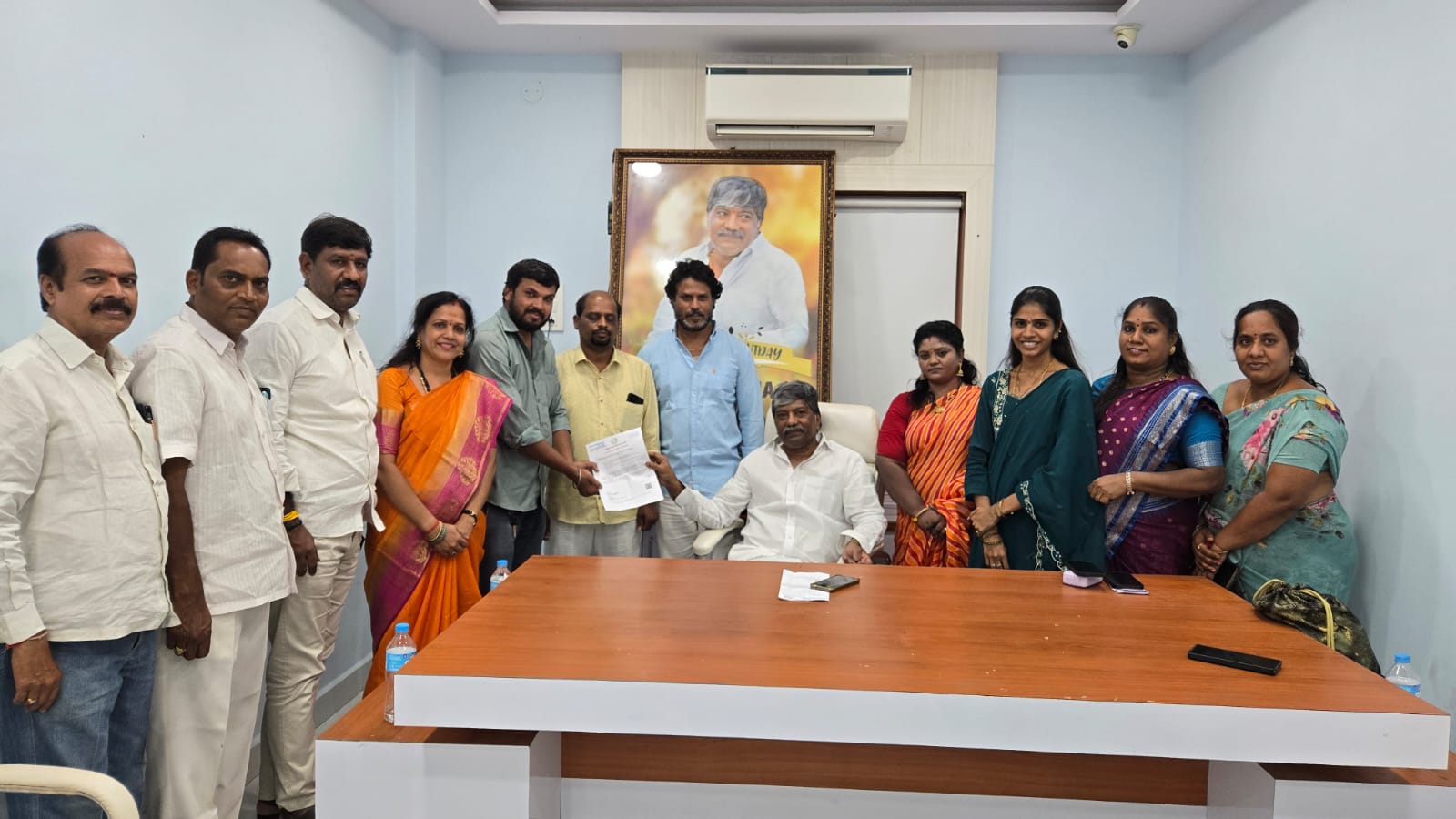 అనారోగ్య బాధితులకు ఎల్ఓసీ నిధులు అందించిన ఎమ్మెల్యే పద్మారావు గౌడ్