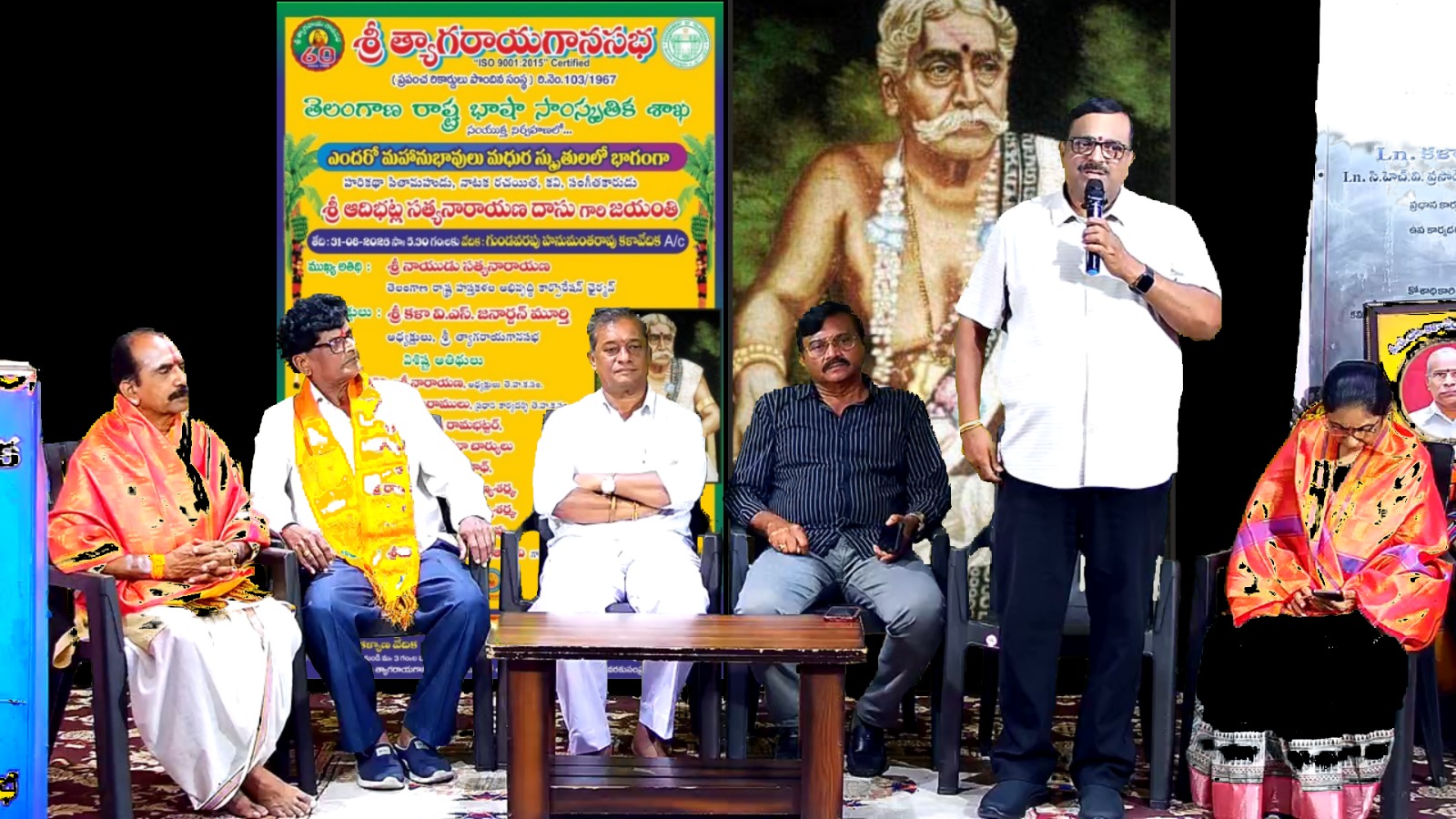 హరికథ ప్రక్రియకు సాహిత్యం లో ఉన్నత స్థాయి కల్పించిన ఆదిభొట్ల