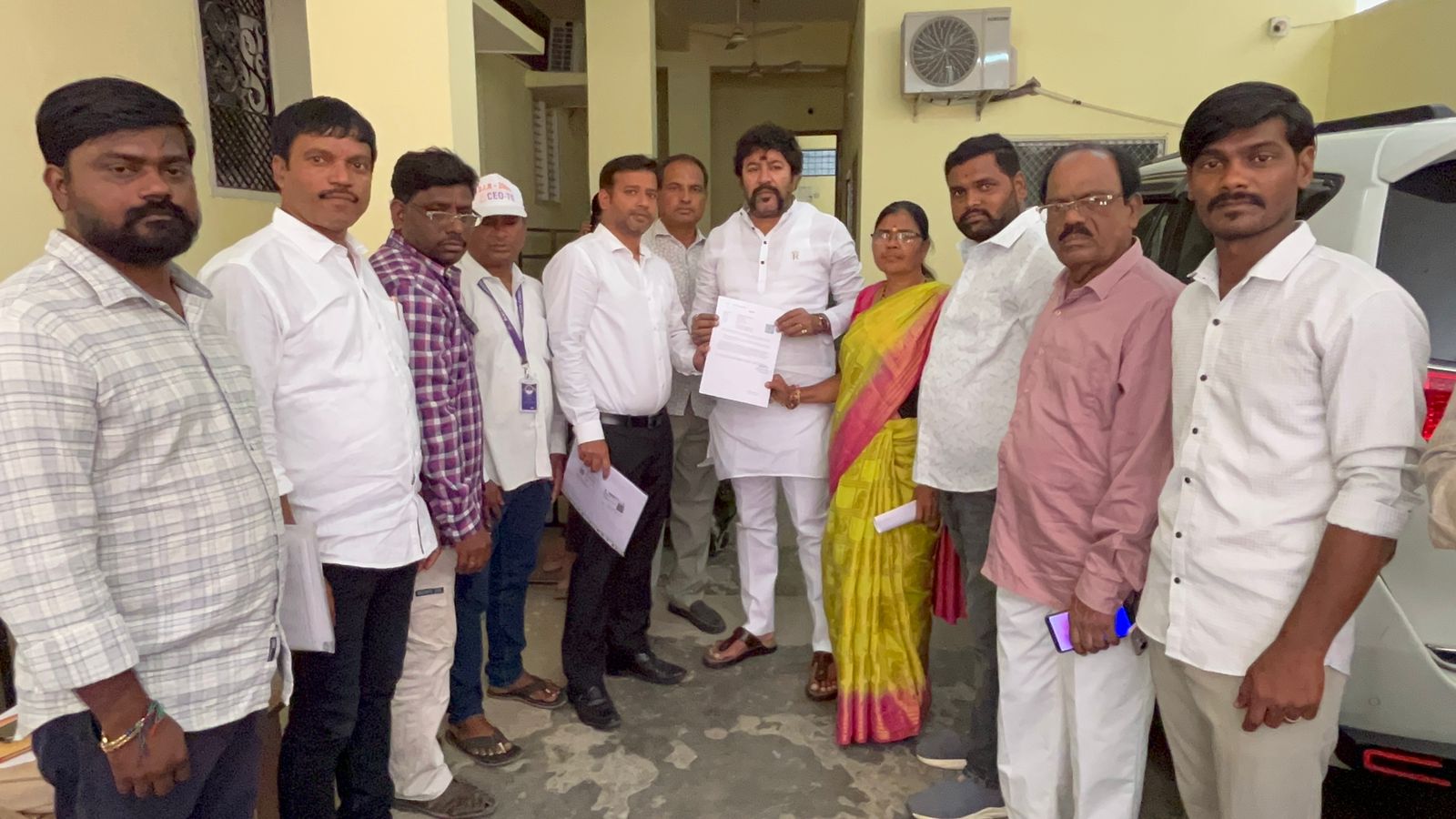 జూబ్లీహిల్స్ డివిజన్లో మీటింగ్ ఈ కార్యక్రమంలో సికింద్రాబాద్ జిల్లా సెక్రెటరీ రాజేందర్ యాదవ్