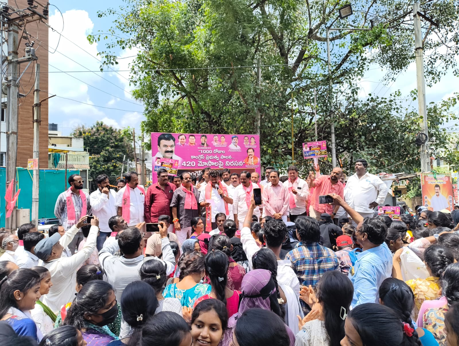 విద్యార్థుల జీవితాలతో చెలగాట మాడుతున్న కాంగ్రెస్..... తలసాని శ్రీనివాస్ యాదవ్.