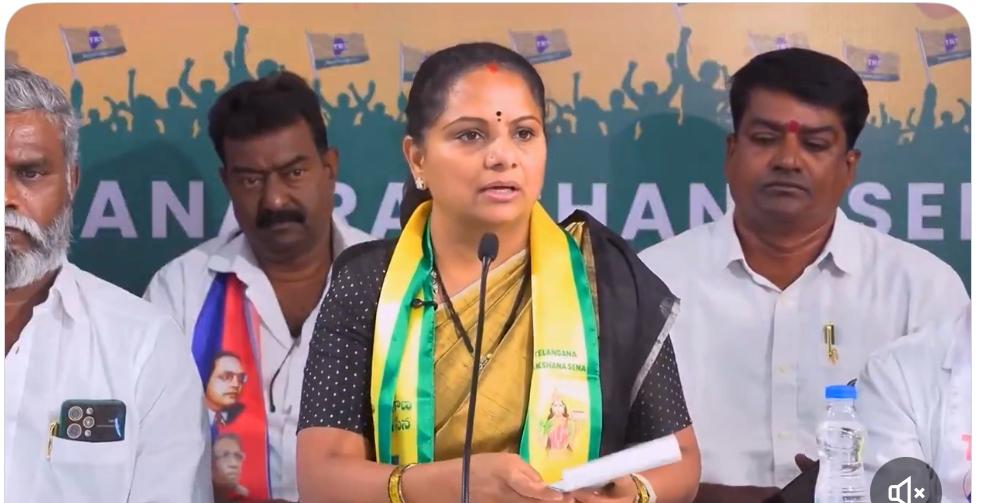 డీజీపీ. నన్ను అసభ్యంగా కామెంట్ చేసిన పోలీస్ ను అరెస్ట్ చెయ్యి