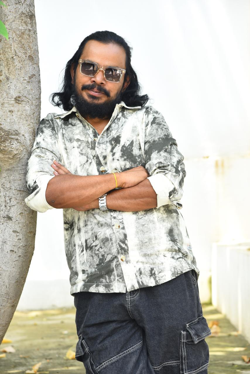 ‘ది ప్యారడైజ్’ లో నేను చేసిన బిర్యానీ క్యారెక్టర్ చాలా సీరియస్గా ఉంటుంది. నాని గారితో కలిసి పని చేయడం చాలా ఆనందాన్ని ఇచ్చింది. ‘ది ప్యారడైజ్’ అందరికీ గొప్ప థియేట్రికల్ ఎక్స్పీరియన్స్ ఇస్తుంది: సంపూర్ణేష్ బాబు