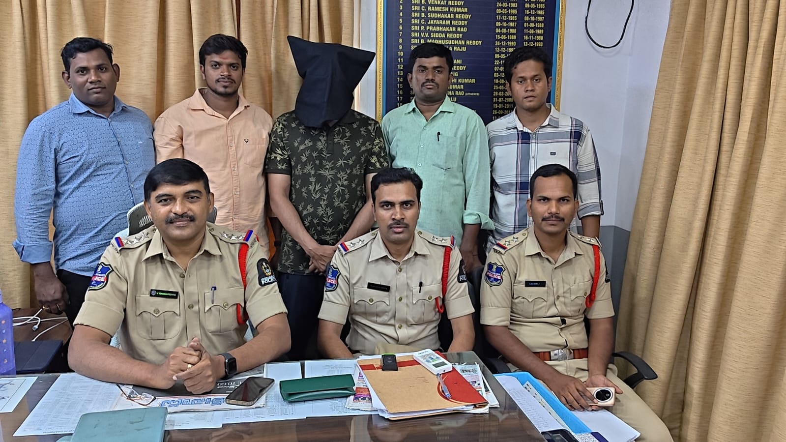 కుమారుడి అప్పు తండ్రి ప్రాణం మీదకు *మైలార్గడ్డలో హత్య కేసు చేదించిన చిలకలగూడ పోలీసులు