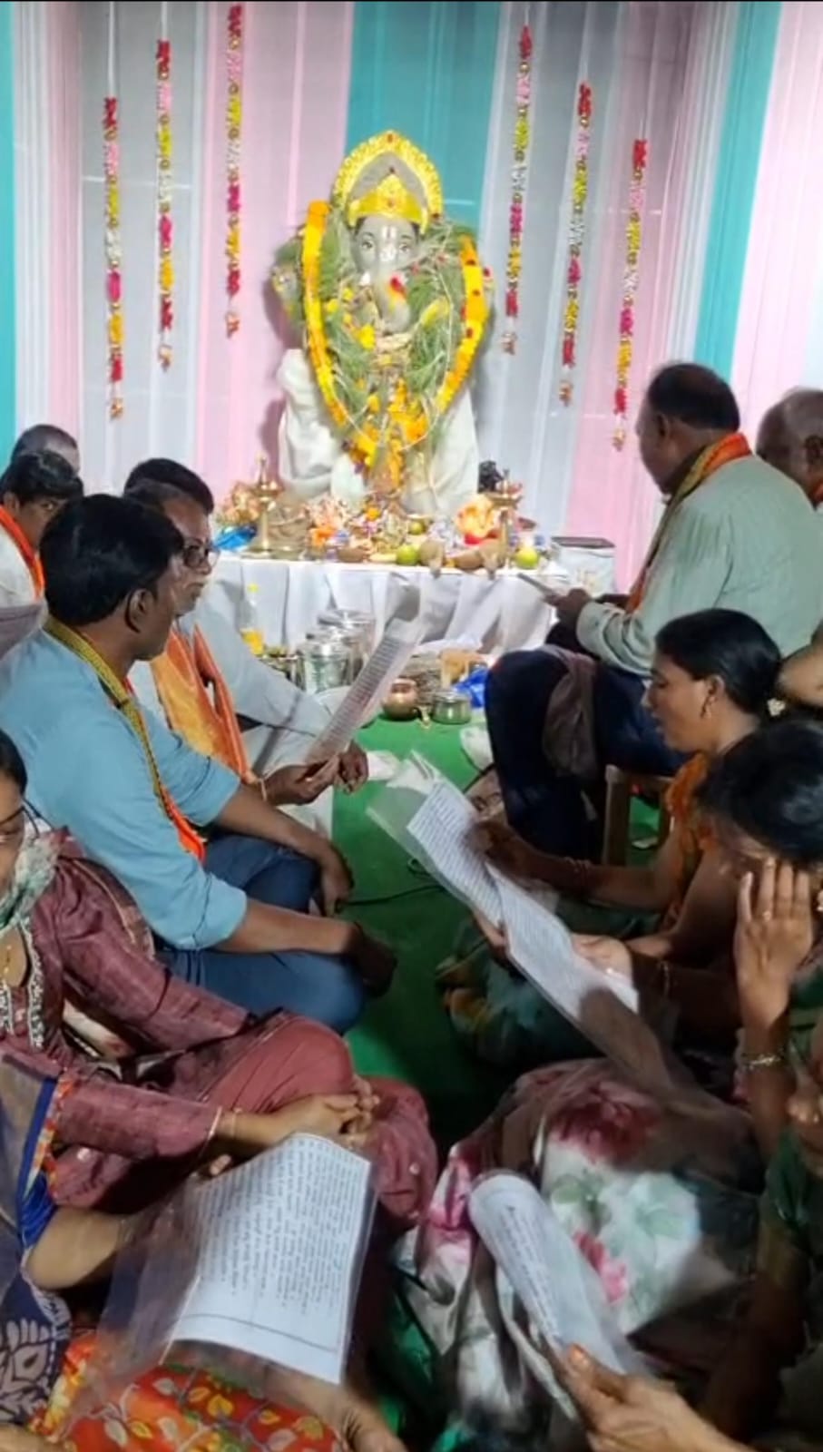 భక్తిశ్రద్ధలతో హనుమాన్ చాలీసా పారాయణం నల్లగొండ జిల్లా ఇన్చార్జ్: విశ్వనాథ్