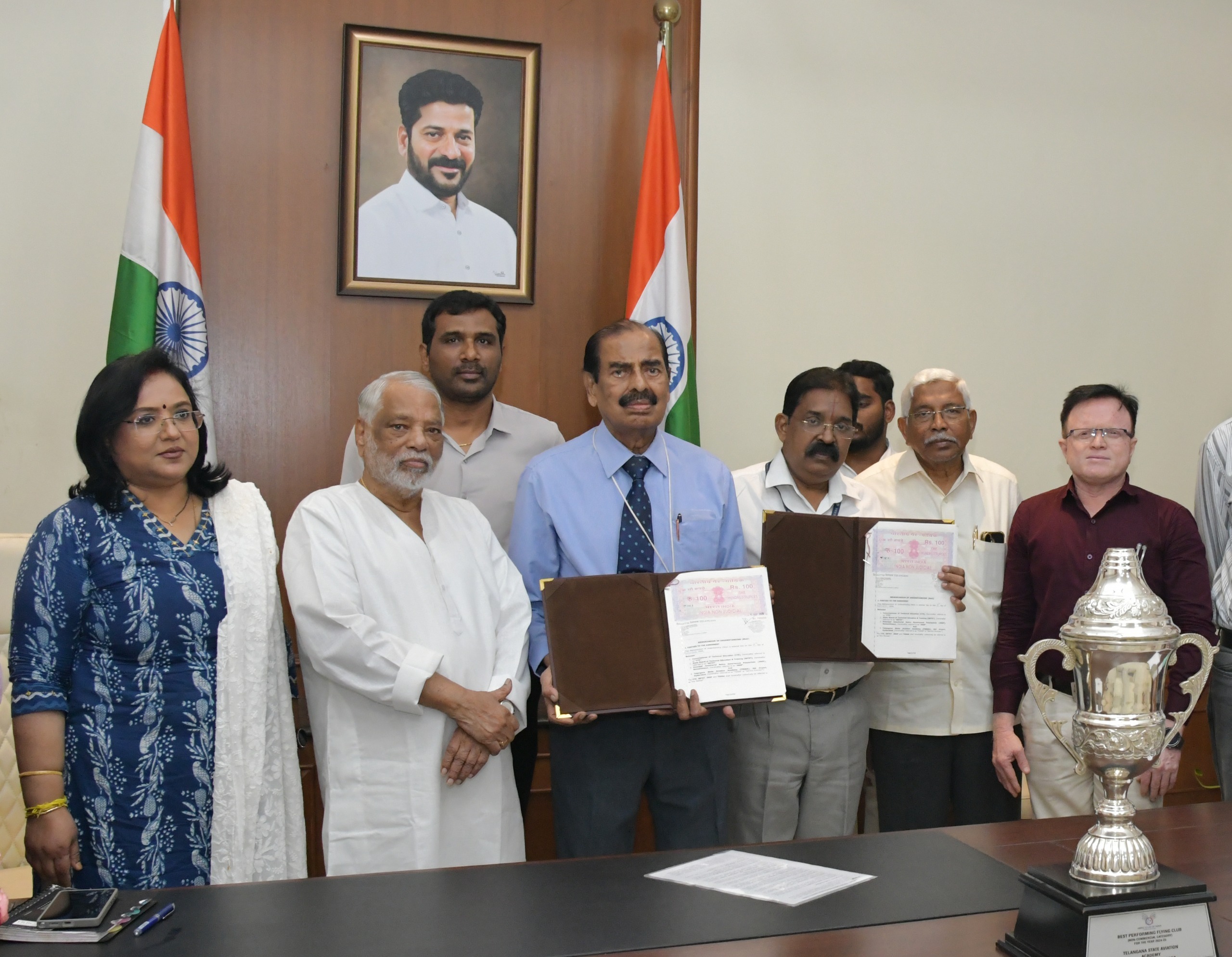 యువతకు విమానయాన రంగంలో నాణ్యమైన సాంకేతిక, ప్రాక్టికల్ శిక్షణ ఏవియేషన్ శిక్షణకు టీజీఎస్ఏఏతో సాంకేతిక విద్యాశాఖ కీలక ఒప్పందం.