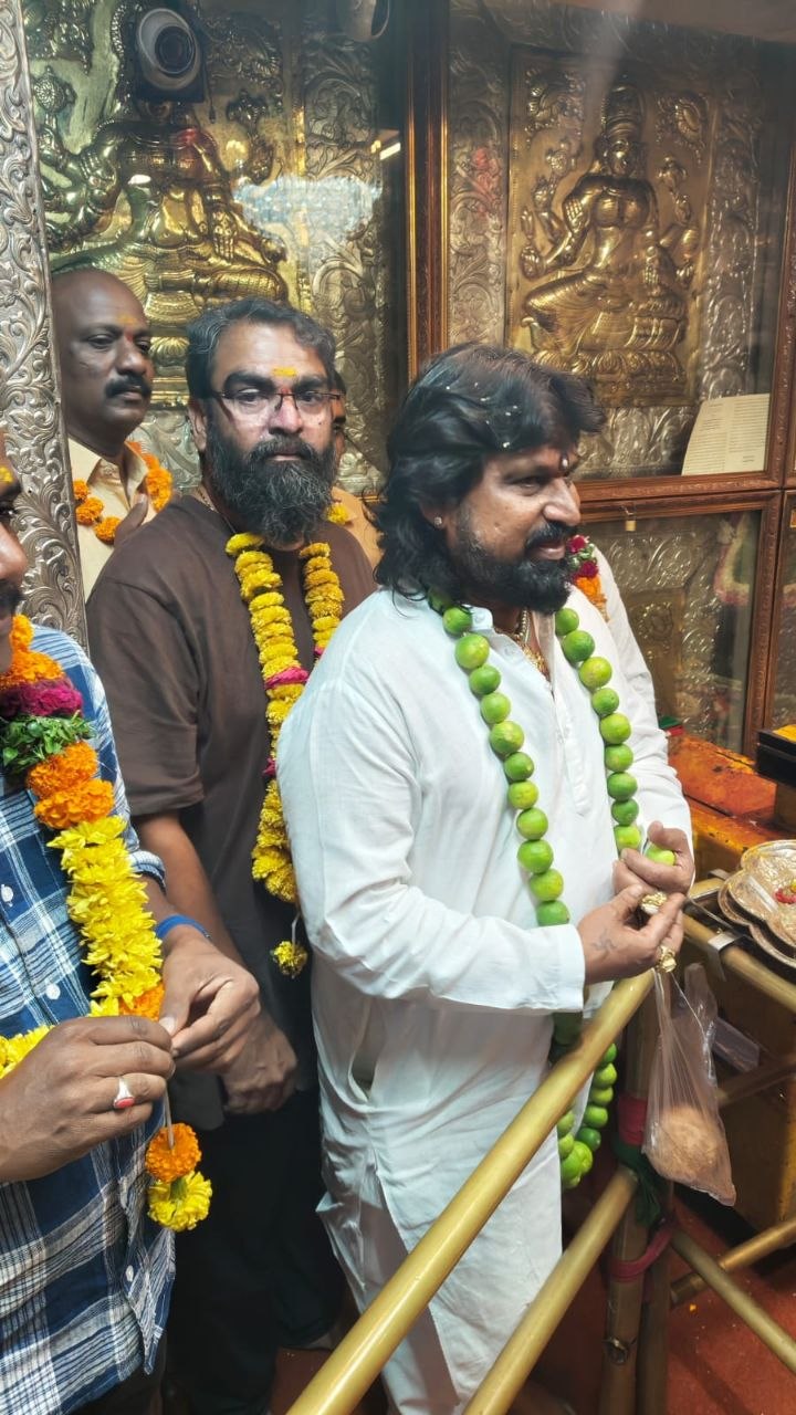 బల్కంపేట్ ఎల్లమ్మ అమ్మవారికి శివ నరసింహాన్ తంత్రి ప్రత్యేక పూజలు