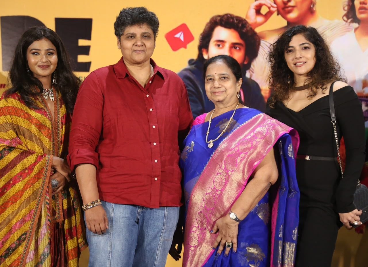 పేరేంట్స్ ఎంకరేజ్ చేస్తేనే మనం ఏదైనా సాధించగలం.. ఇంప్యూర్ మూవీ ట్రైలర్ ఈవెంట్ లో డైరెక్టర్ నందిని రెడ్డి!