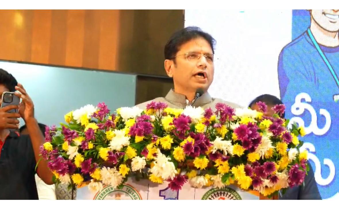 ‘డిజిటల్ గవర్నెన్స్’లో రోల్ మోడల్ గా తెలంగాణ ఇంటి ముంగిటకే ‘మీ సేవా’ సేవలు