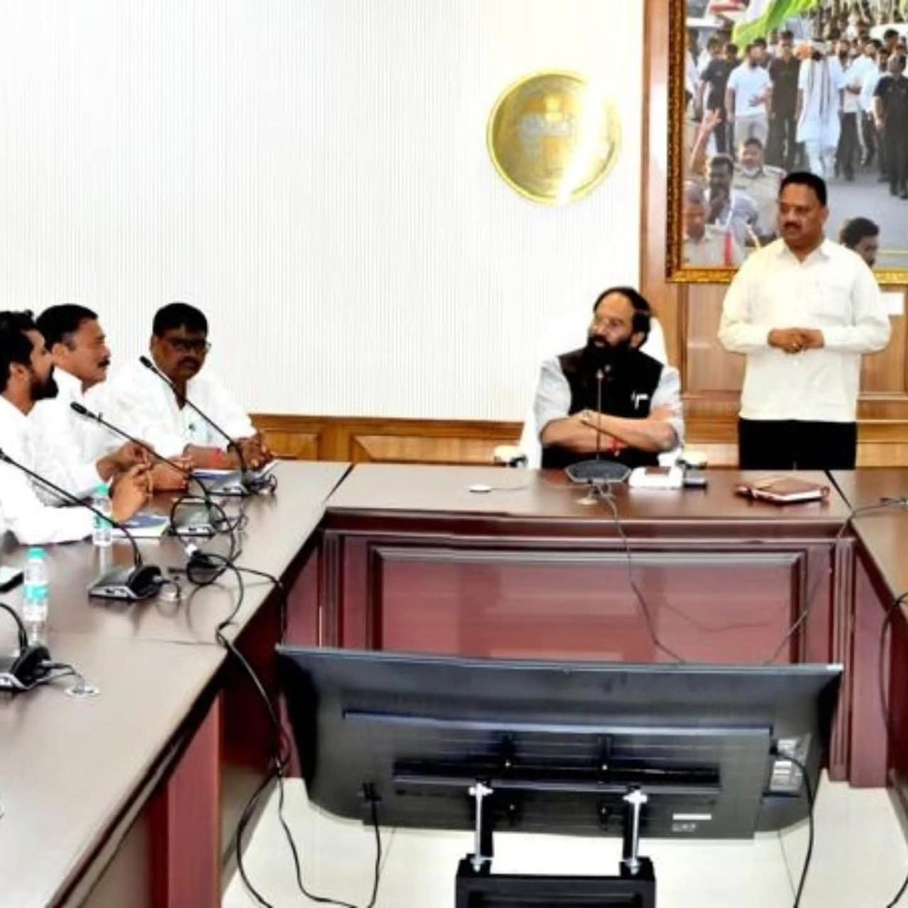హుజూర్నగర్, నేరేడుచర్ల మున్సిపాలిటీల్లో ప్రతి వార్డుకు రూ.5 లక్షల నిధులు