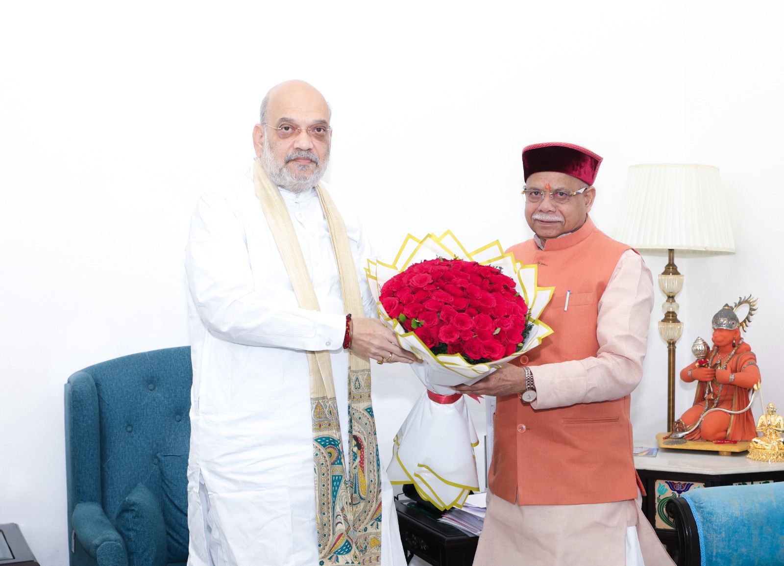 కేంద్ర హోమంత్రి తో గవర్నర్ భేటీ
